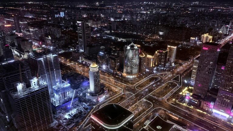 🏙 Smart Cities 2025: How Technology Is Transforming Urban Life